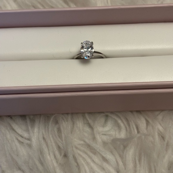 Everly Rings Milly Size 8 - Picture 3 of 6